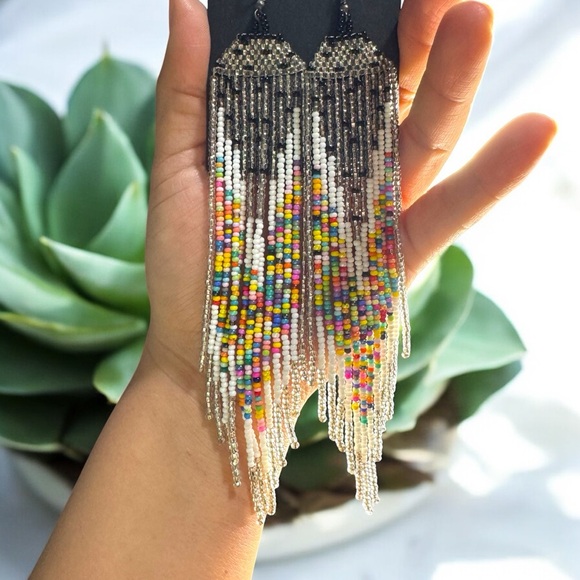 EARRINGS- NWT, Handmade Long Beaded Fringe Earrings - Picture 5 of 7